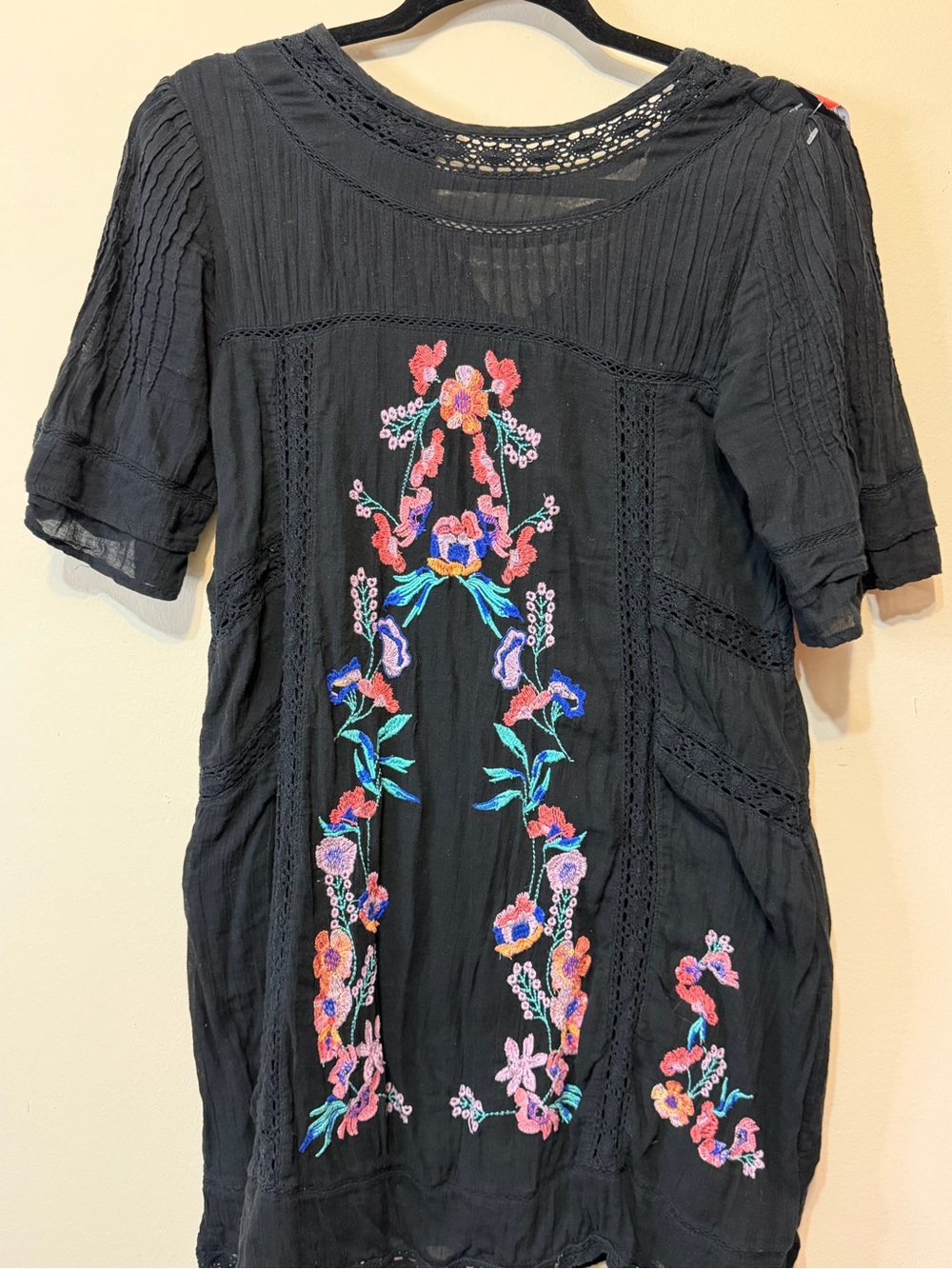 Free People Perfectly Victorian Women’s Black Embroidered Floral Tunic Top 2472